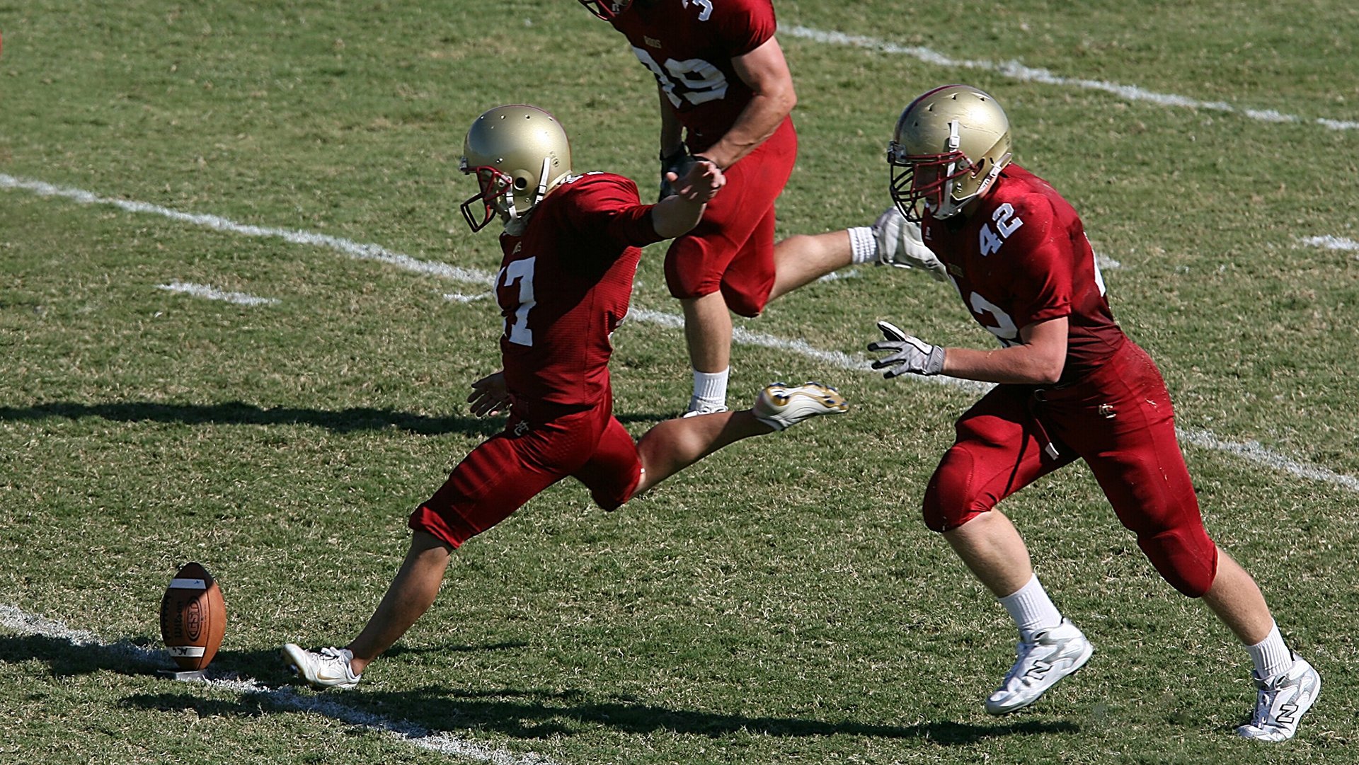 《AI驱动的战术分析：新思路助力职业战队》，ai芯片驱动