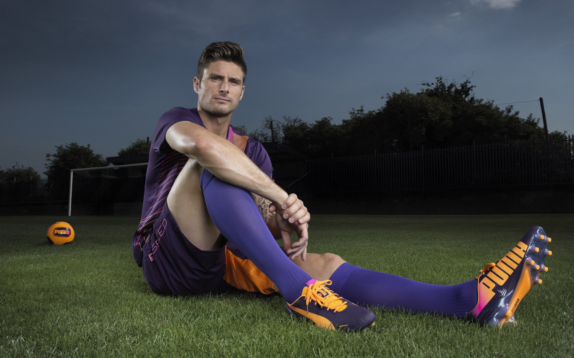 十大足球迷的奇葩行为，大众笑料！，足球球迷的搞笑